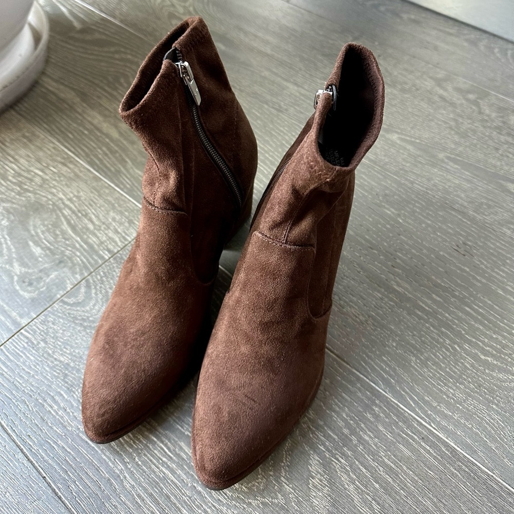 Marc Fisher soft suede ankle boots in brown, size 6.